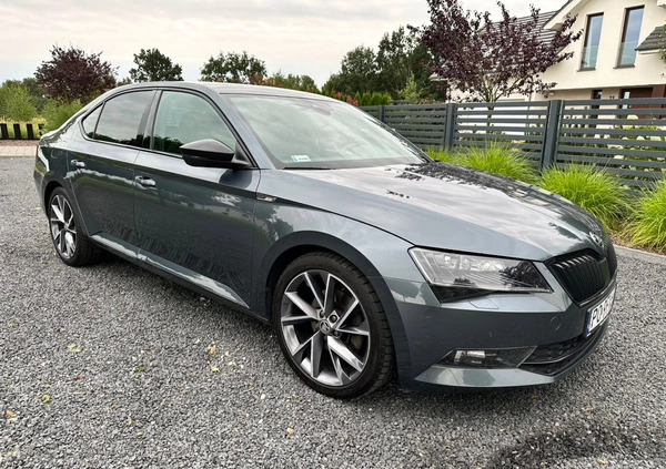 Skoda Superb cena 81795 przebieg: 223000, rok produkcji 2018 z Poznań małe 22